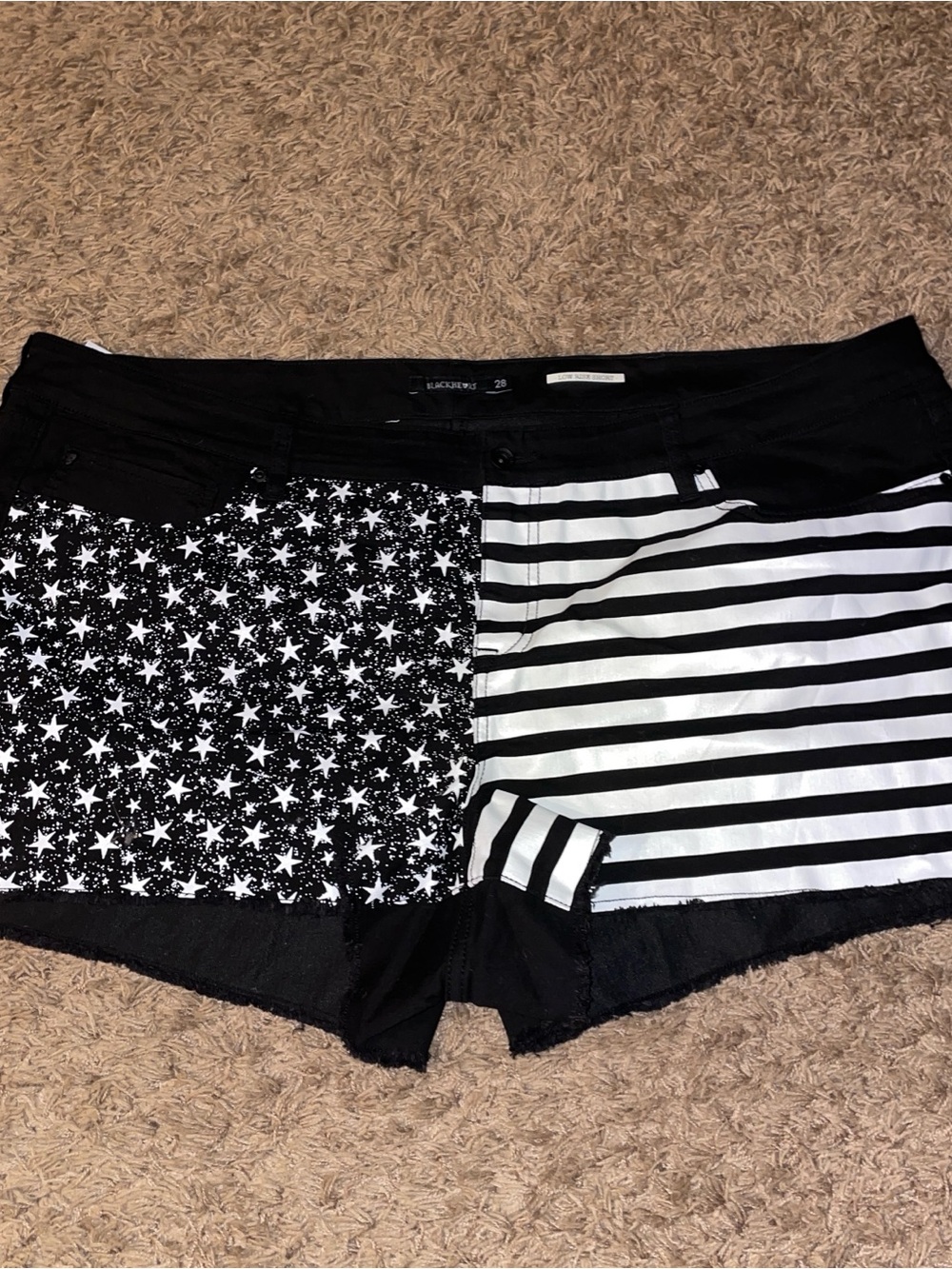 Blackheart Bl/Whte Star and Stripe LowRise Women’s Shorts 28